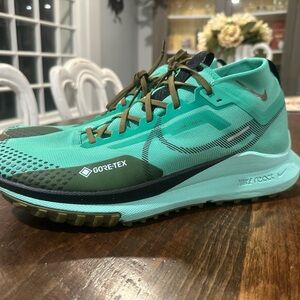 Nike Men’s Pegasus Trail Gore-Tex - Teal and Olive - Size 14 - New